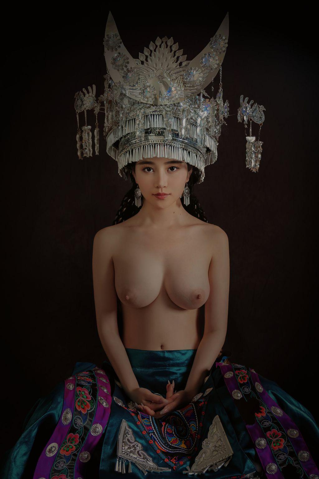 Coser@年年Nnian: 苗疆女孩 (50 photos)(41)