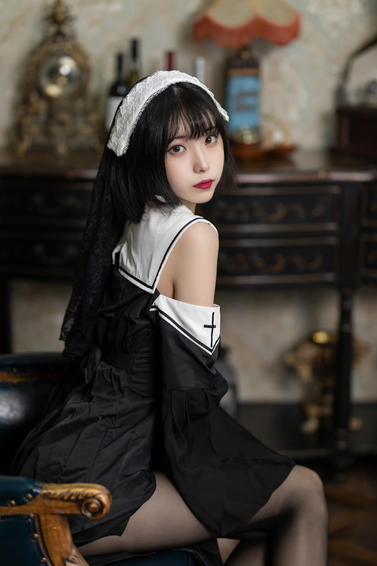 Cosplay 许岚LAN – 暗黑修女(37)