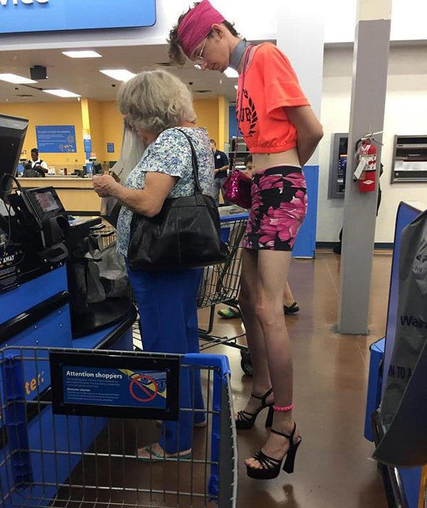 WALMART PEOPLE V2UWQoVu_o