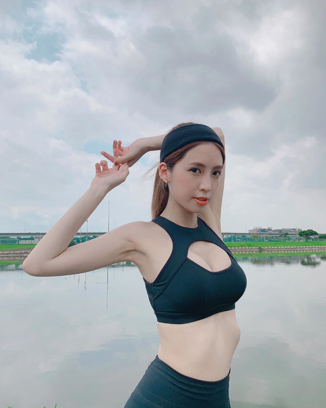 IG正妹—林昀 iENDjq7w o - IG正妹—林昀