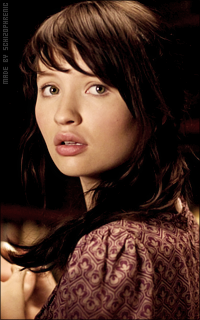 Emily Browning ZbX9Cx44_o