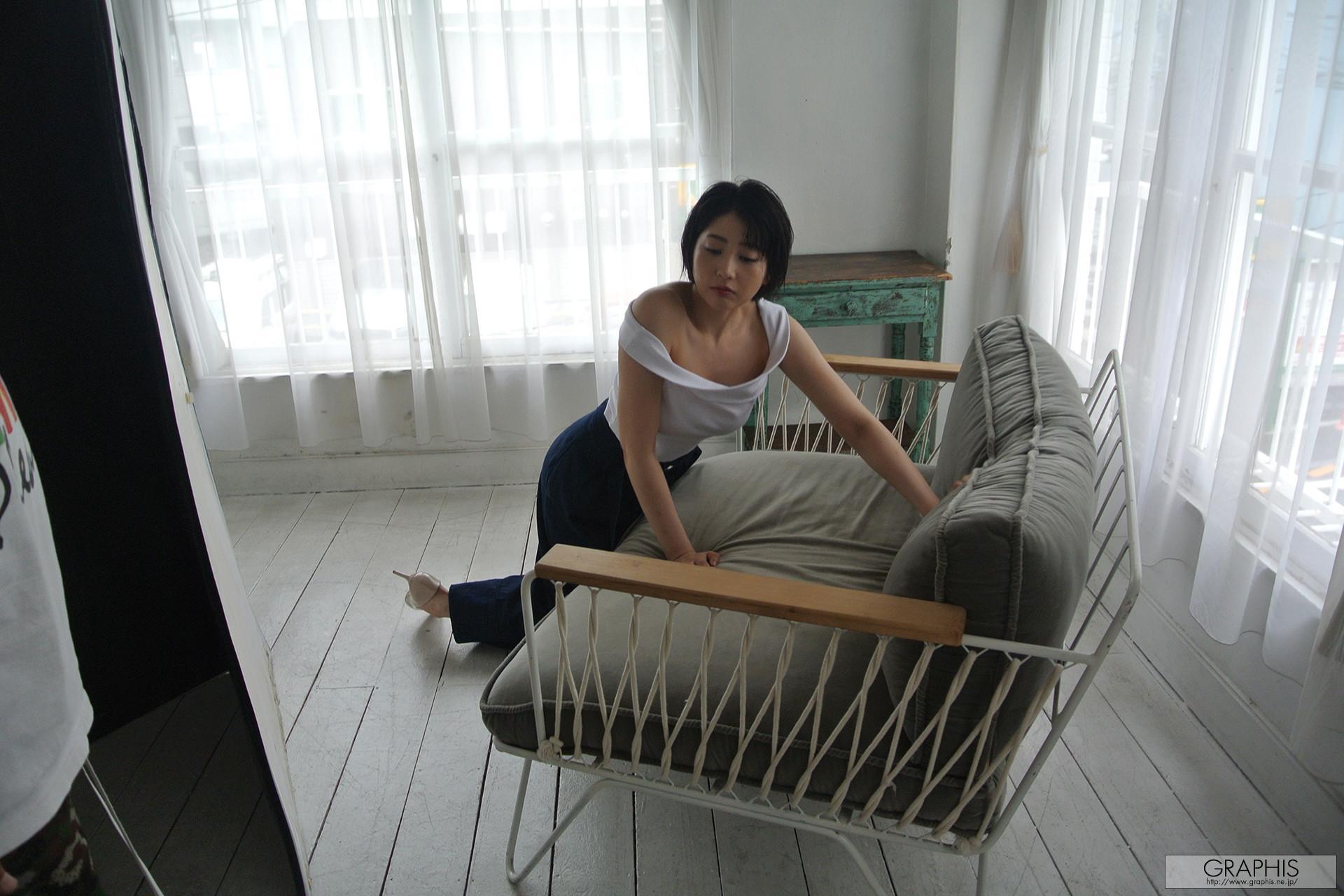 Hibiki Natsume 夏目響, [Graphis] Gals 「Sounds Cute!!」 Vol.02(32)