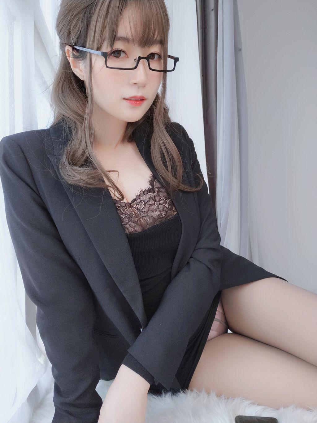 Coser @ 白银 81: 黑 西服 (136 photos)(105)