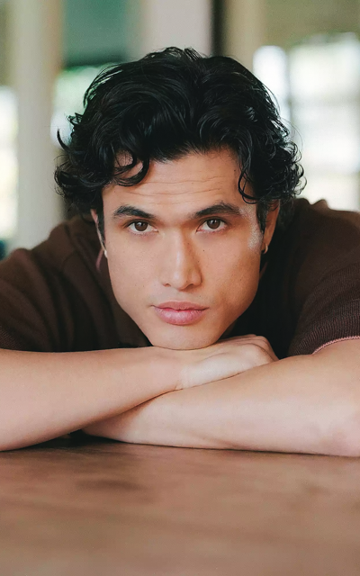 Charles Melton IRurHZ11_o