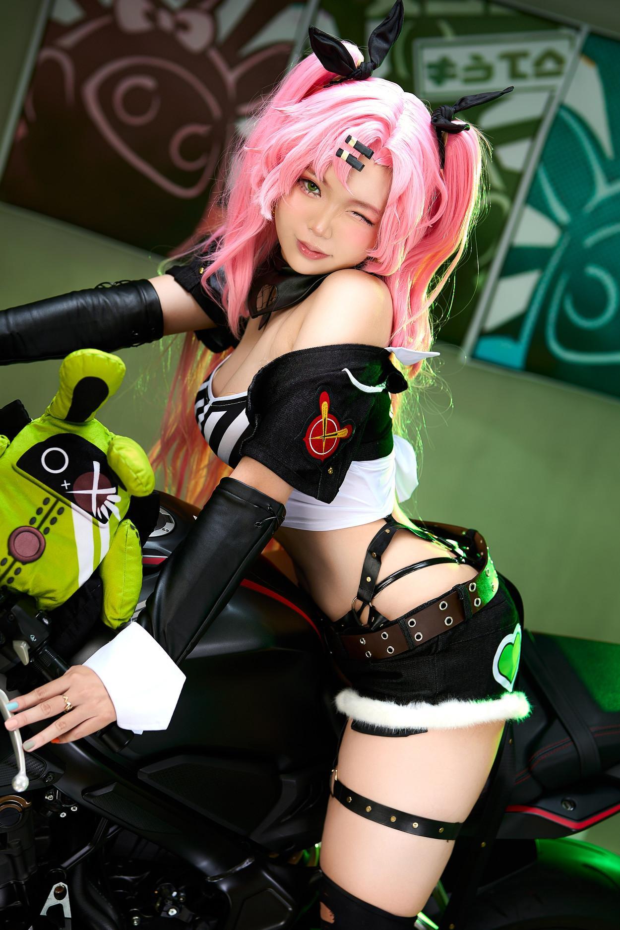 Cosplay ZinieQ Nicole Zenless Zone Zero(22)