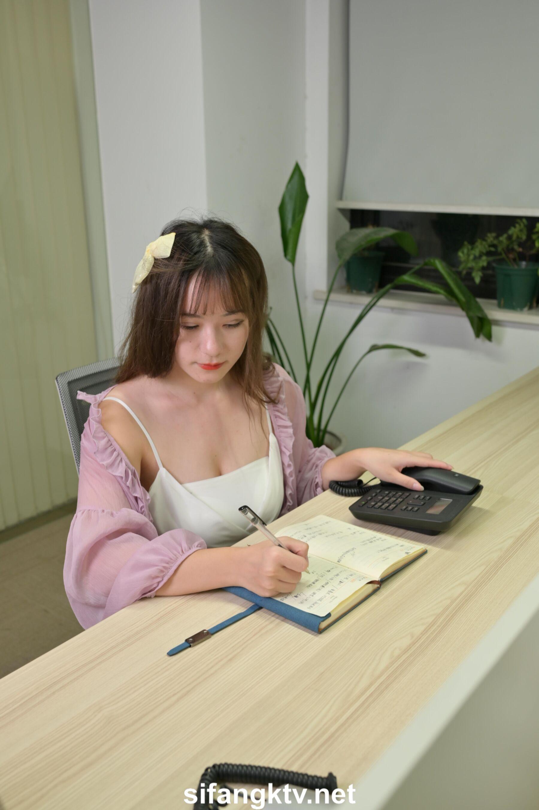 国模人体 国模小唯大尺度性爱人体私拍套图(28)