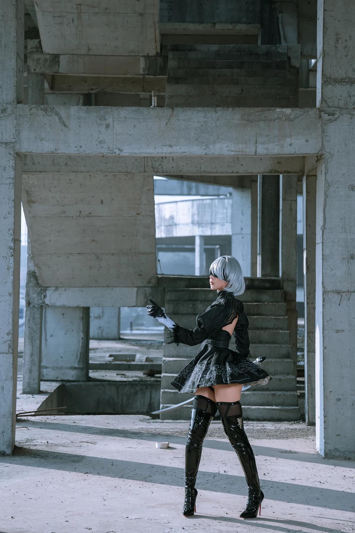 Cosplay 云溪溪Yunx1x1 & 奶桃 – 2B本 YoRHa No.2 Type B 下 Set.04(1)
