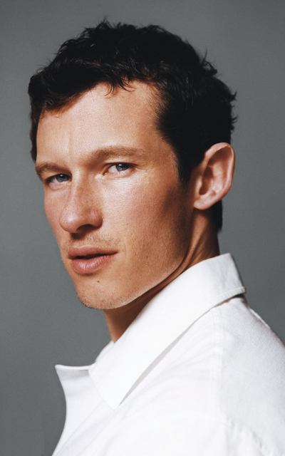 Callum Turner  MMkBpIQX_o