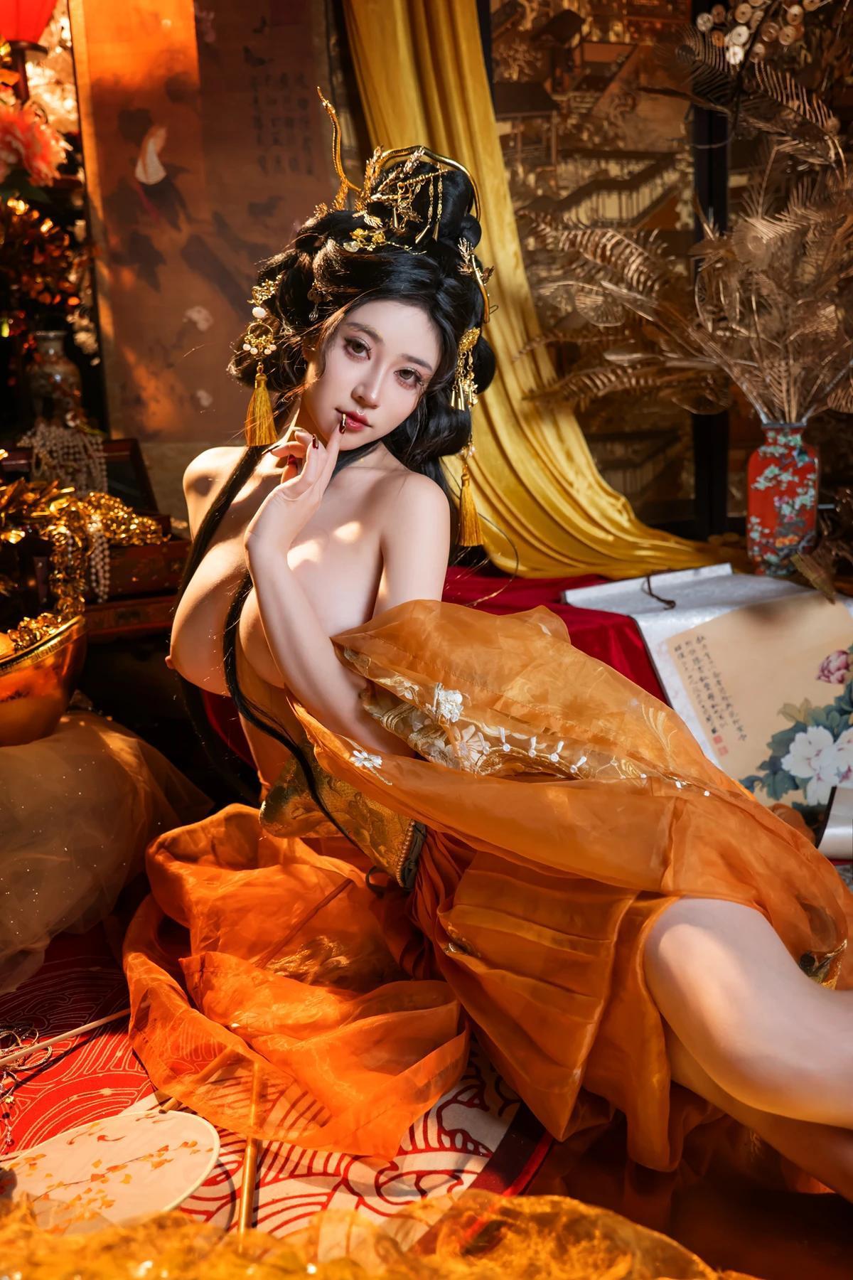 年年Nnian, 写真集 金蛇贺岁(35)