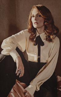 Julianne Moore P6QhEGxR_o