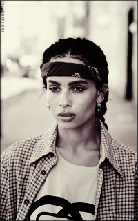 Zoe Kravitz JmAqq0PC_o