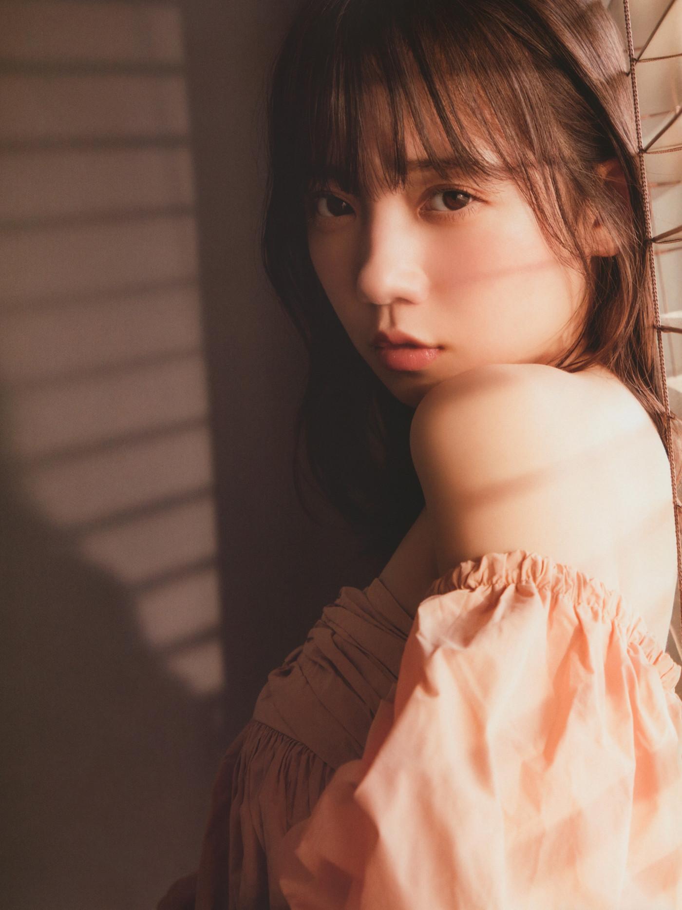 Kyoko Saito 齊藤京子, WHITE Graph 009 Set.03(16)