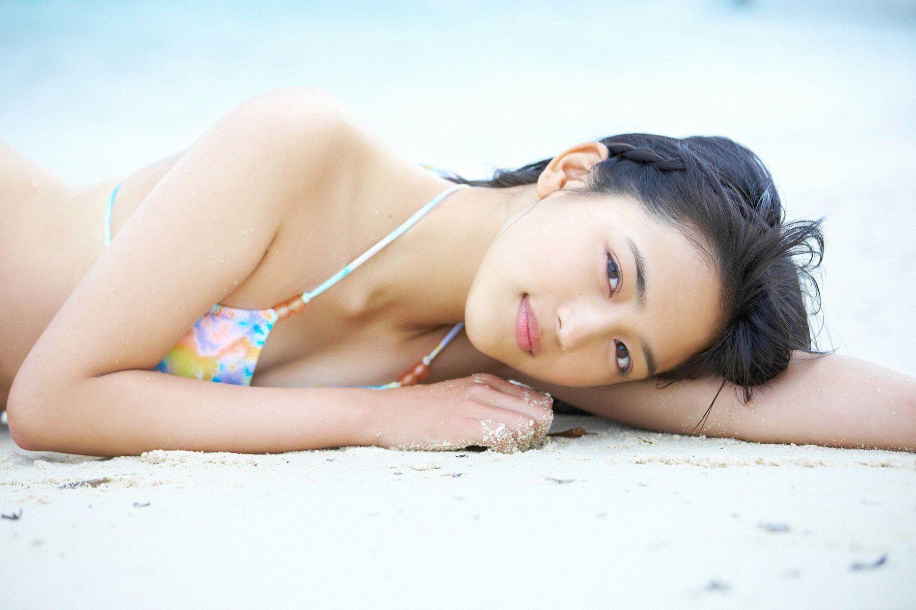 [Wanibooks] NO.100 Haruna Kawaguchi 川口春奈 写真集(121)