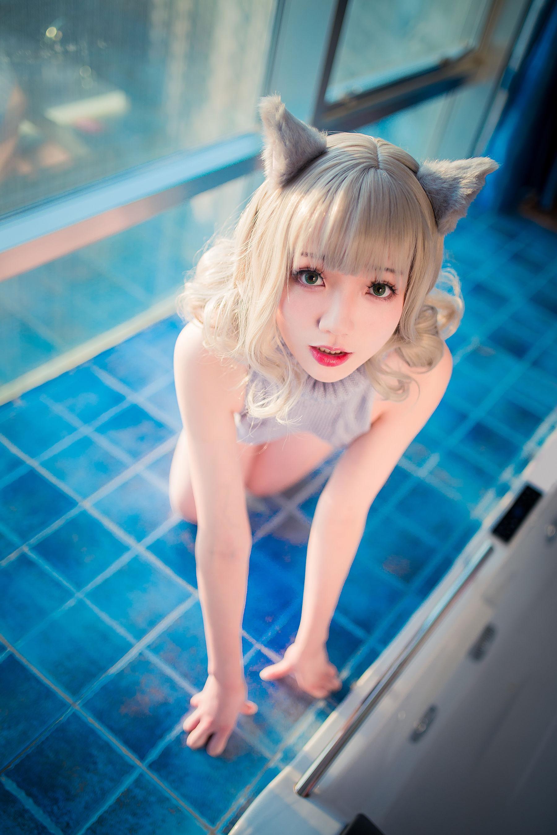 [网红COSER] 萝莉福利真央Mao – 露背毛衣(42)