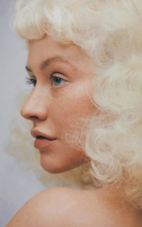 blondynka - Christina Aguilera 0uXPI29l_o