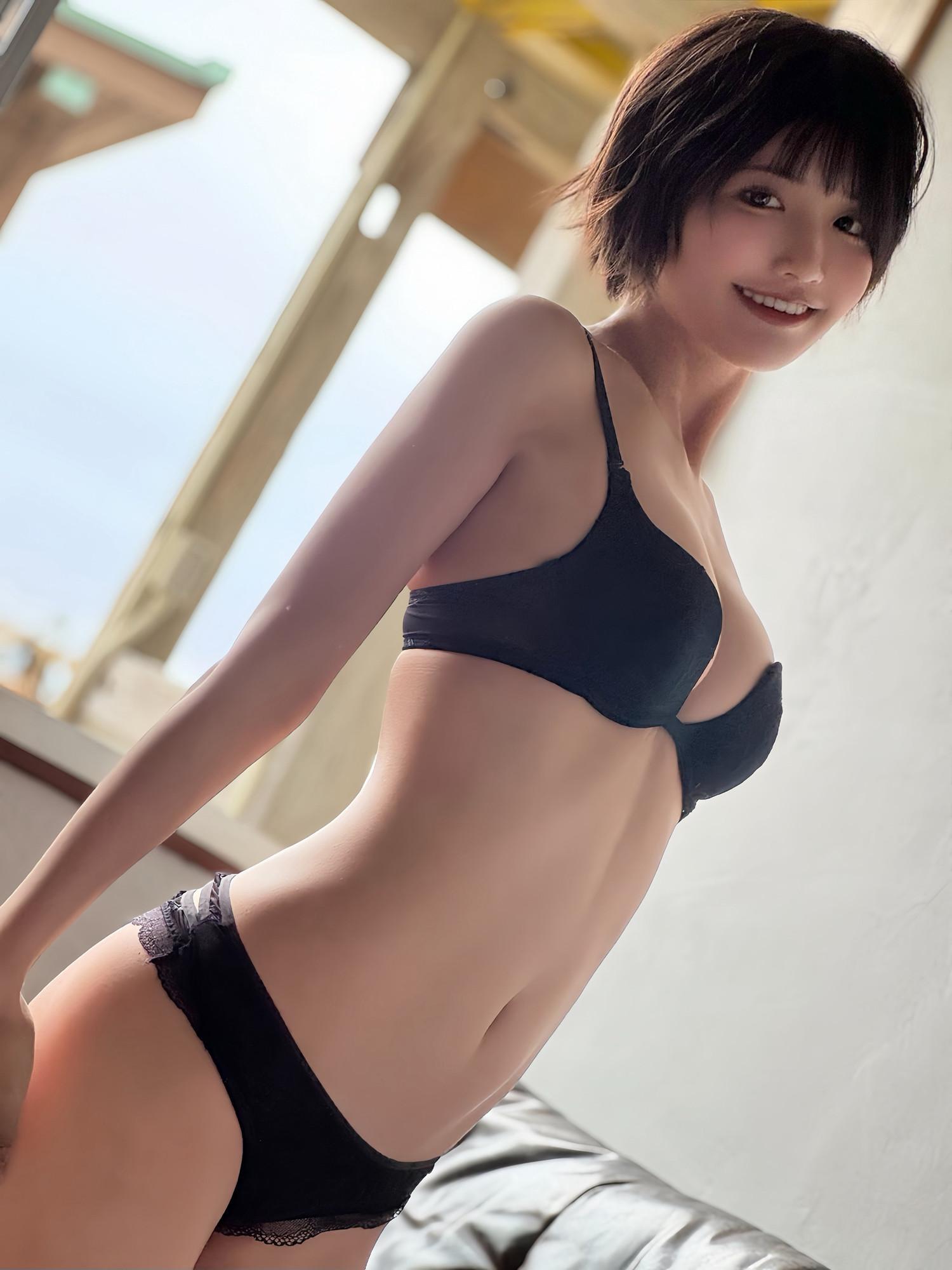 Ami Minami 南あみ, Young Jump 2025 No.32 (ヤングジャンプ 2025年32号)(14)