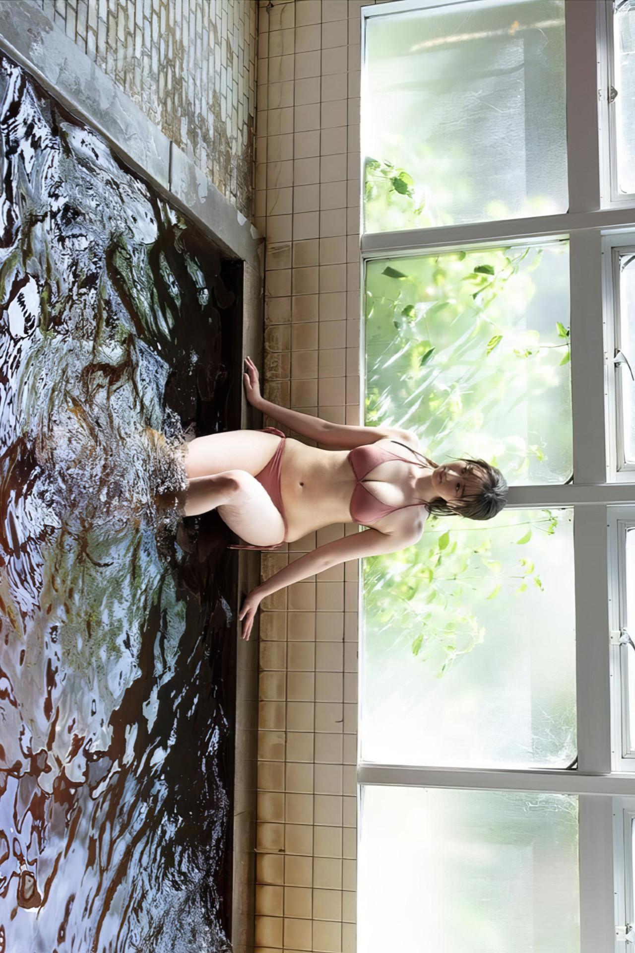 Ayano Kuroki 黒木綾乃, 週刊ポストデジタル写真集 [学習院卒深窓のビキニ令嬢] Set.03(11)