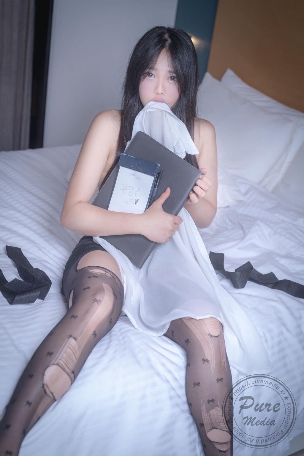 Pure Media Vol.252: SoU (소유): Basic Instinct & The Manager is Mine (123 photos)(117)