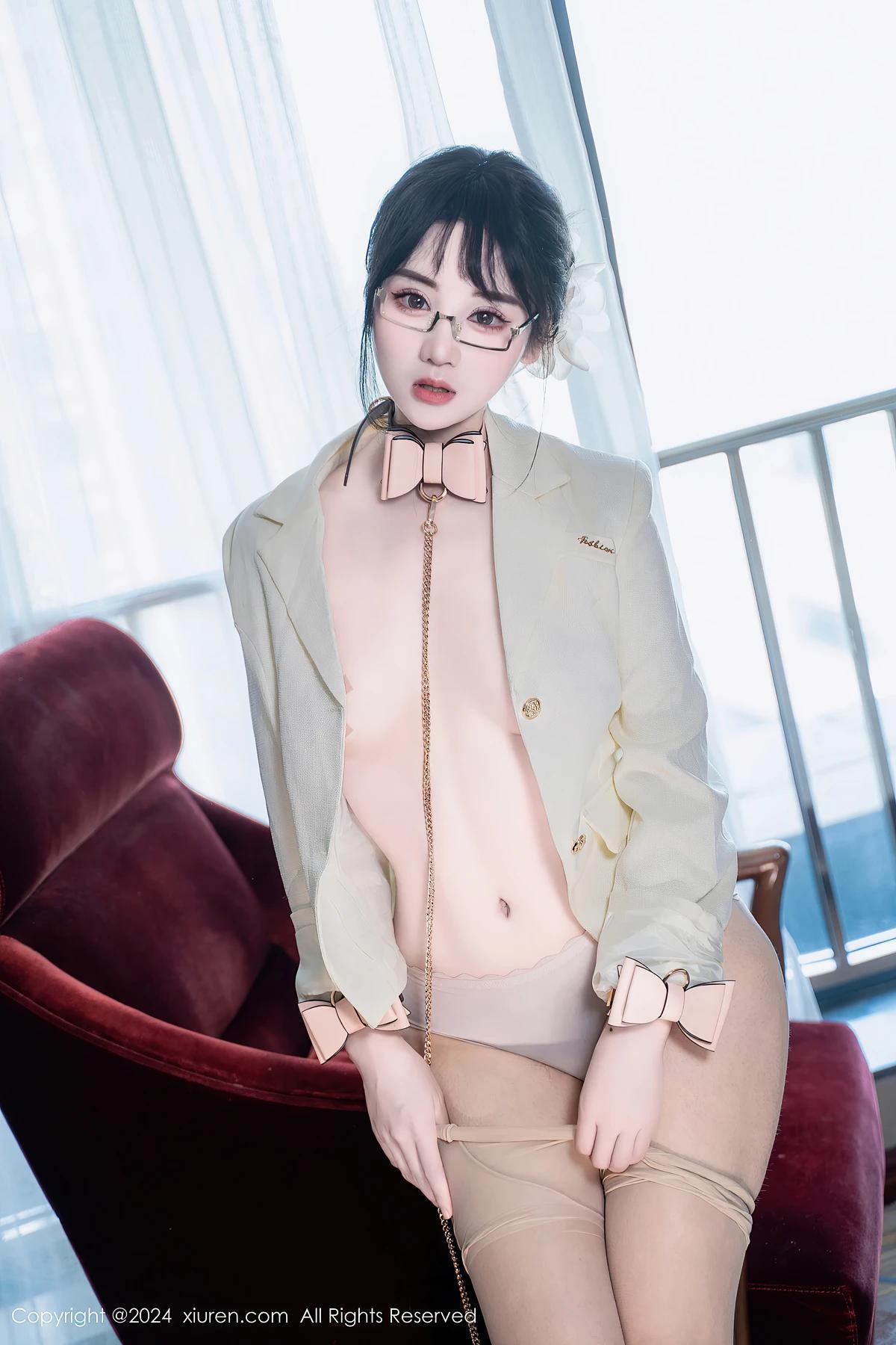 XiuRen秀人网 No.8717 汐汐爱吃草莓LuXuan(38)