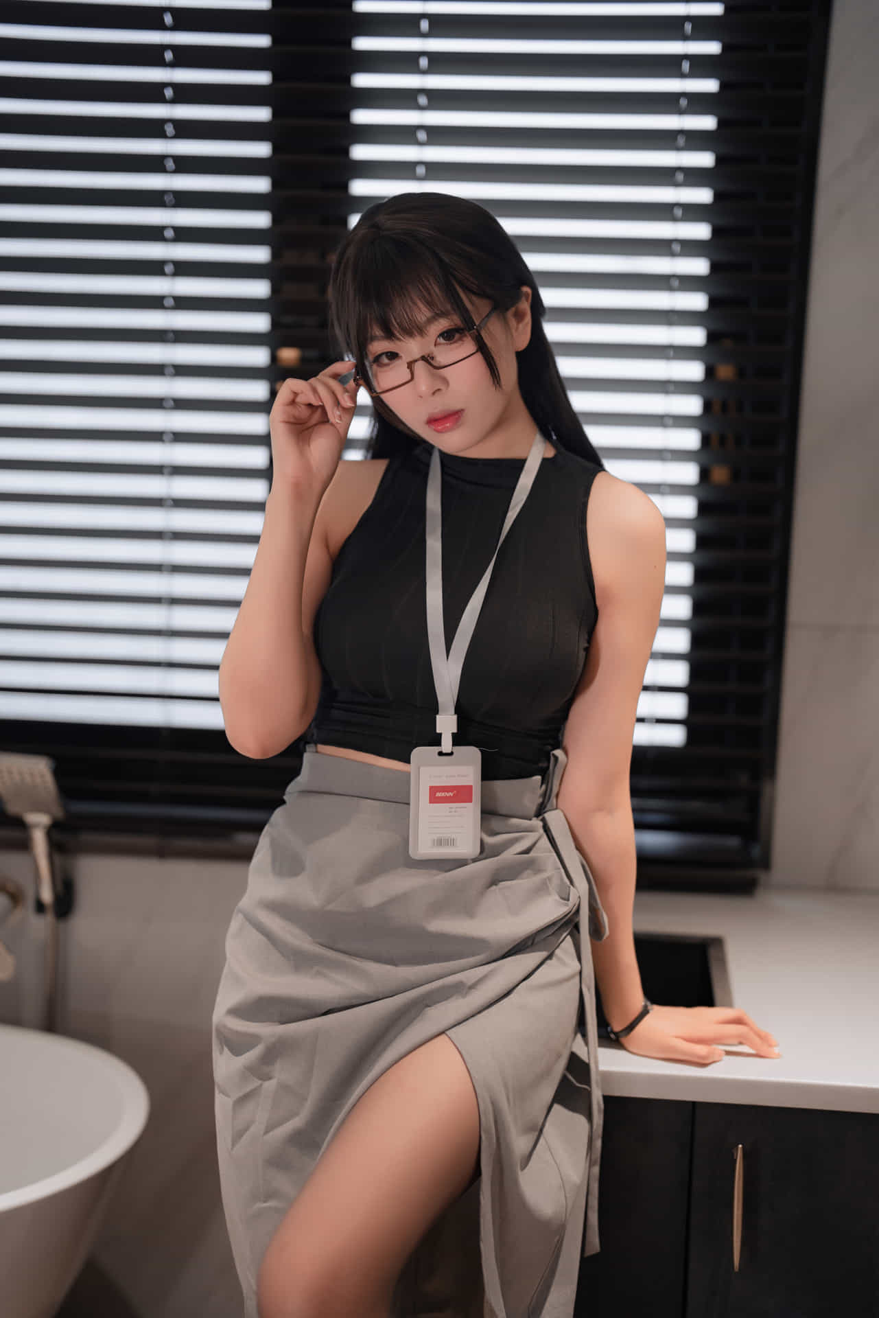 Xuan Xiao 언니 - 안경 소녀 OL