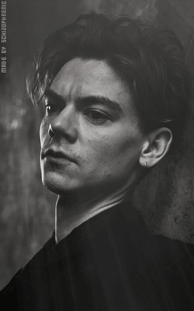 Thomas Brodie-Sangster NDA59IGg_o