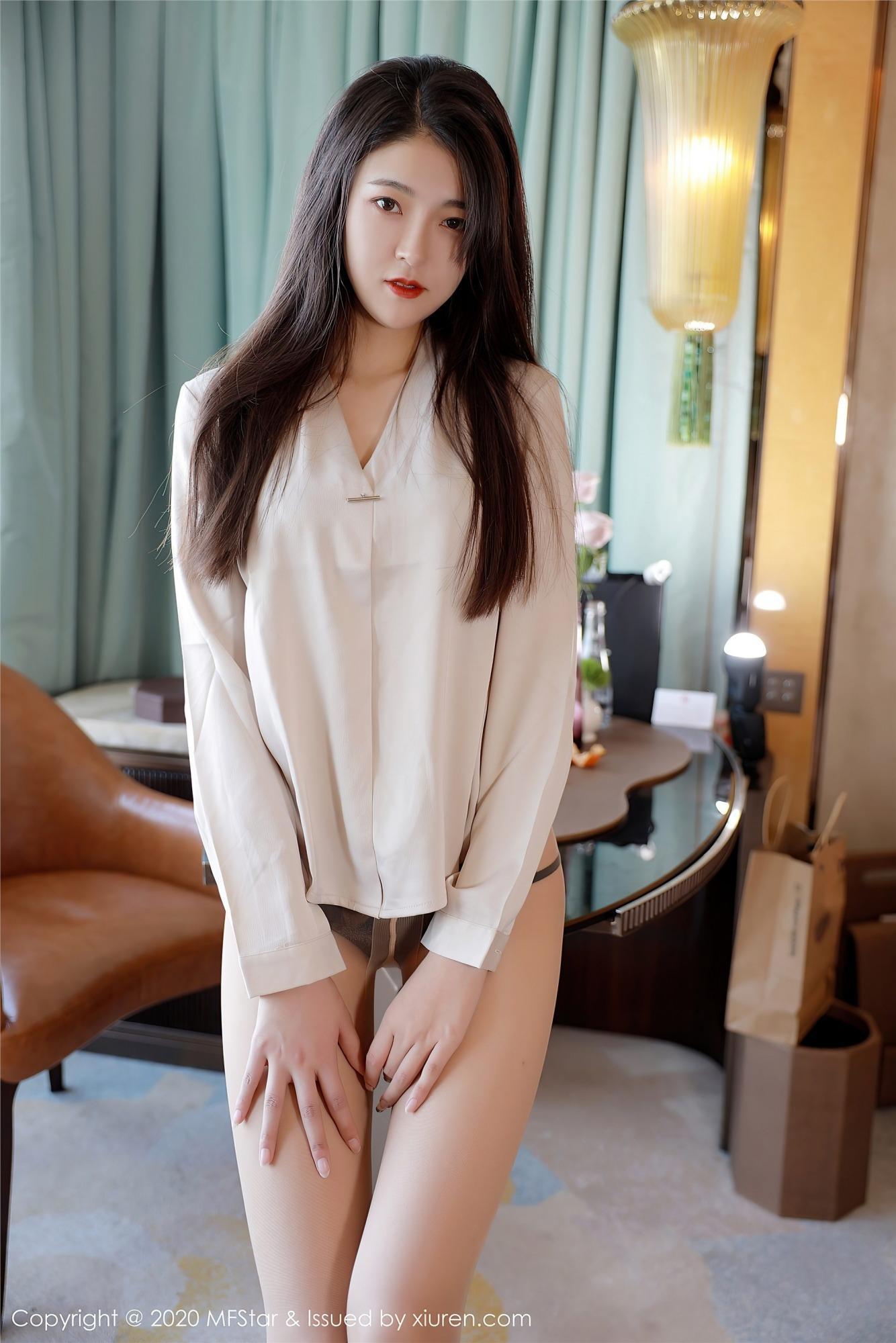 [MFStar模范学院] 2020.11.30 VOL.418 Laura蘇雨彤(41)