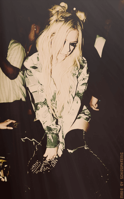 Avril Lavigne KPOj04hM_o