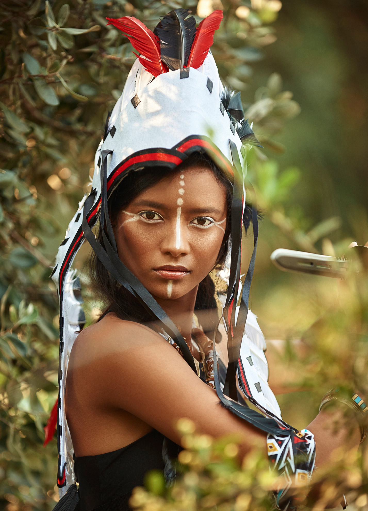 Warrior tribes. Индейцы метисы. Настоящие индейцы. Метиски с индейцами. Индейцы девушки.