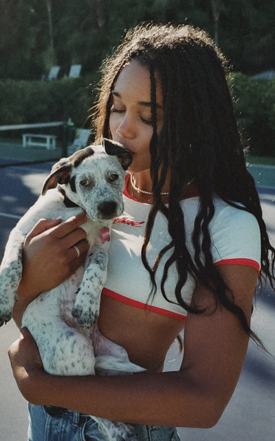 Laura Harrier - Page 2 OdRmLz8O_o