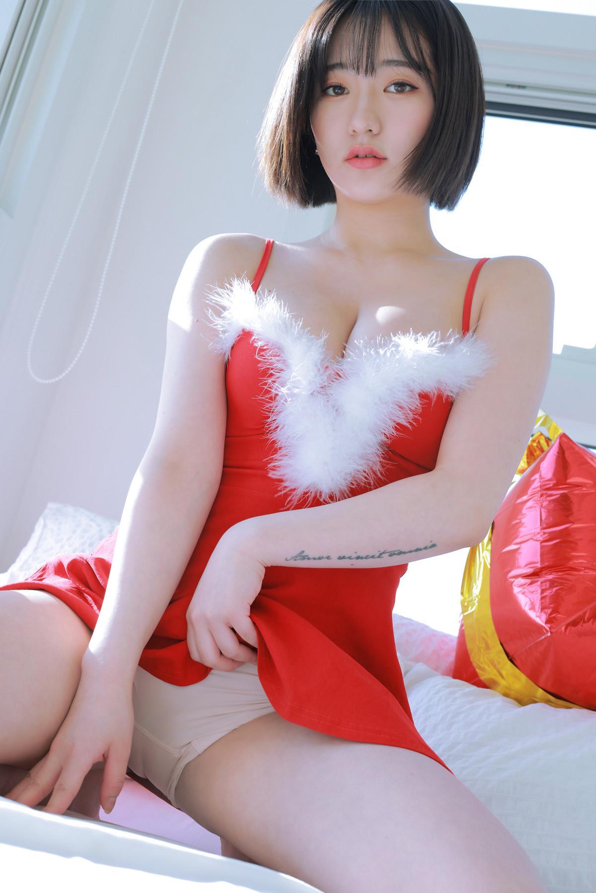 Sehee 세희, Photobook Vol.11 ‘Christmas’ Set.01(17)