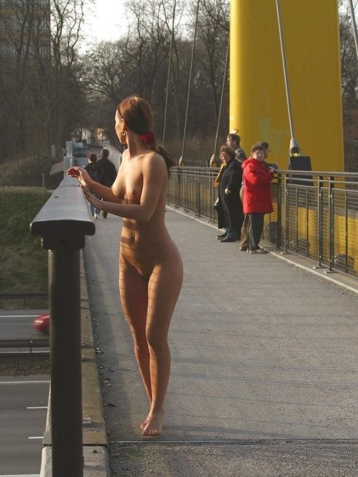Naked girls in public pictures-4156