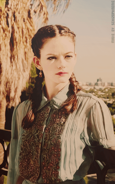 Mackenzie Foy BXi6MYrY_o