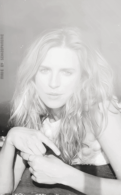 Brit Marling F0lXG0gG_o