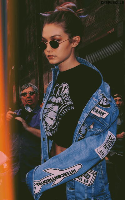 Gigi Hadid - Page 4 Vha4UKvZ_o