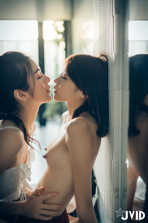 好色萝莉妹子妍妍+御姊辰辰的姐妹情2(18)