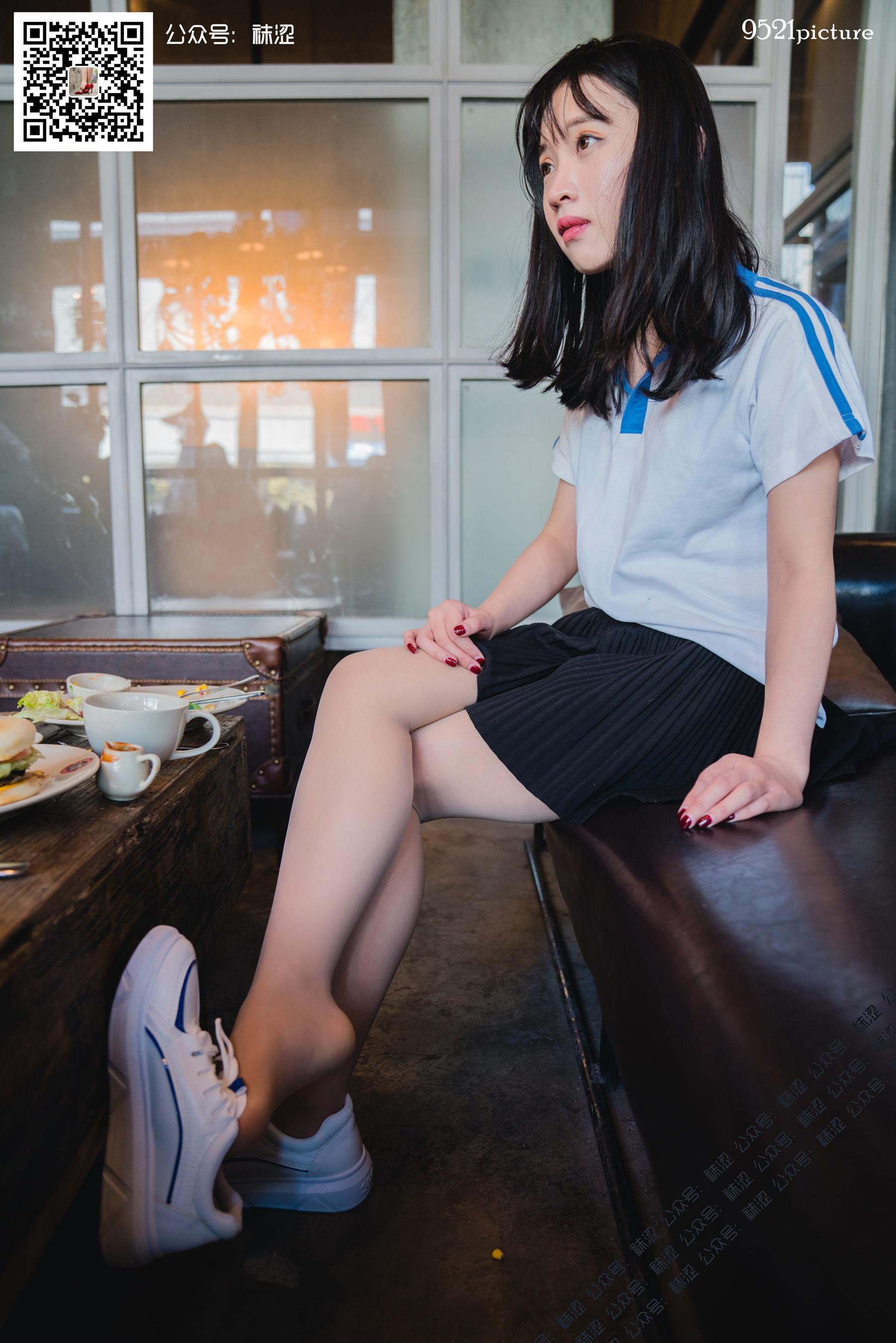 [袜涩] VOL.030 Amanda – 学生制服(19)