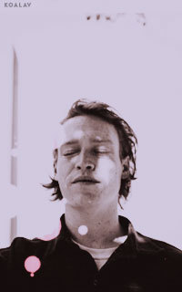 Caleb Landry Jones Avatars 200*320