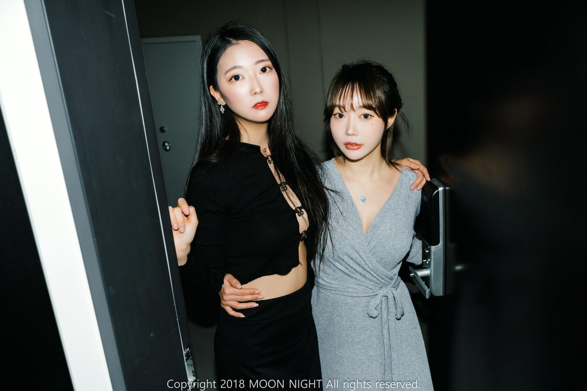 Mona 모나, Jucy 쥬시, [Moon Night Snap] Loveholic Vol.2(1)