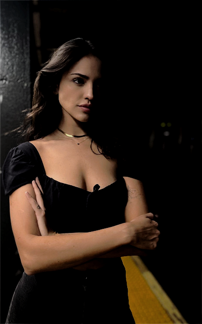  Eiza Gonzalez HzByzef4_o