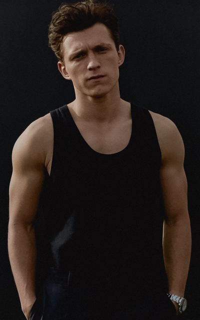 Tom Holland VLu3wYvu_o