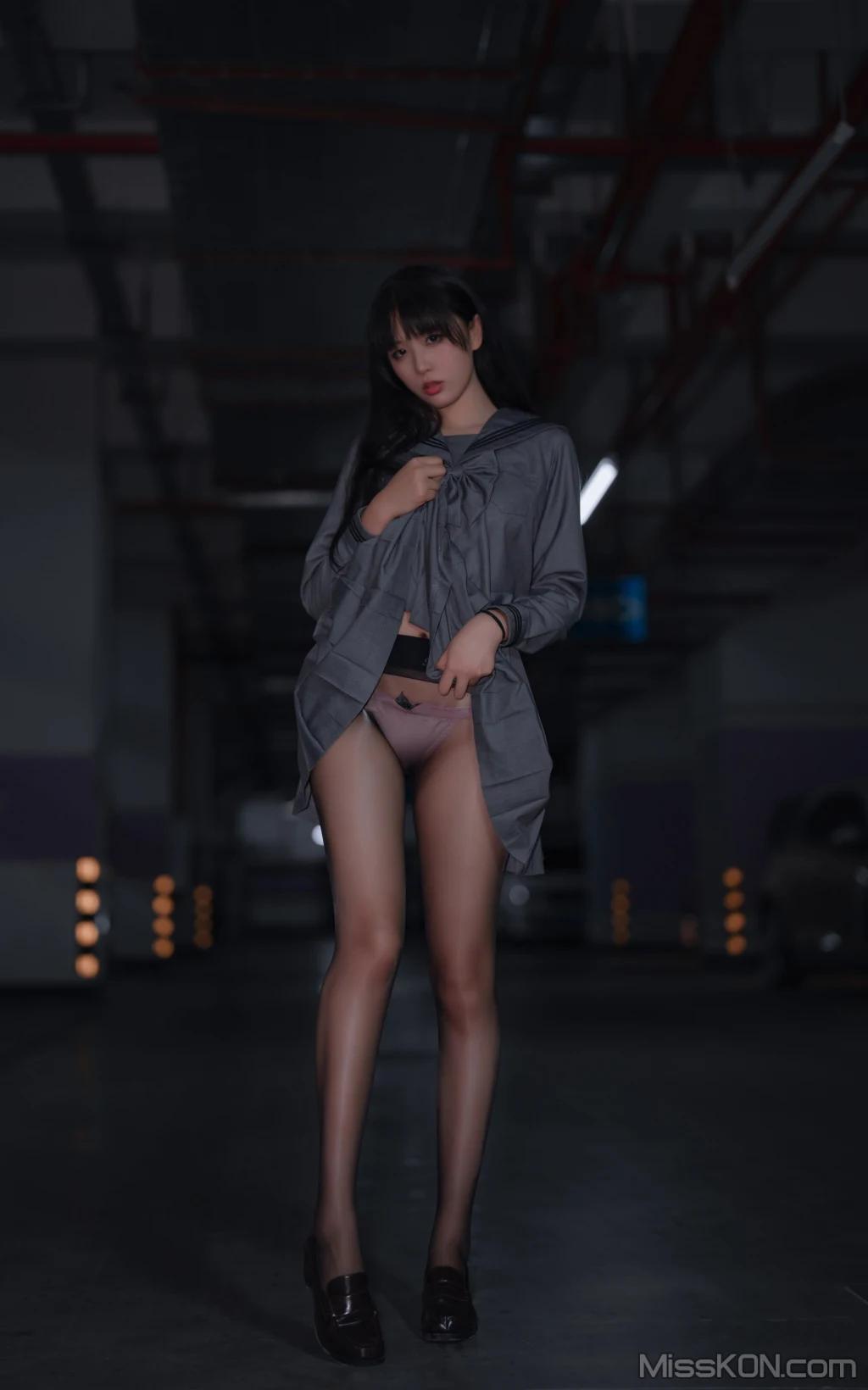 Coser@轩萧学姐: 楼道+车库 (91 photos)(20)