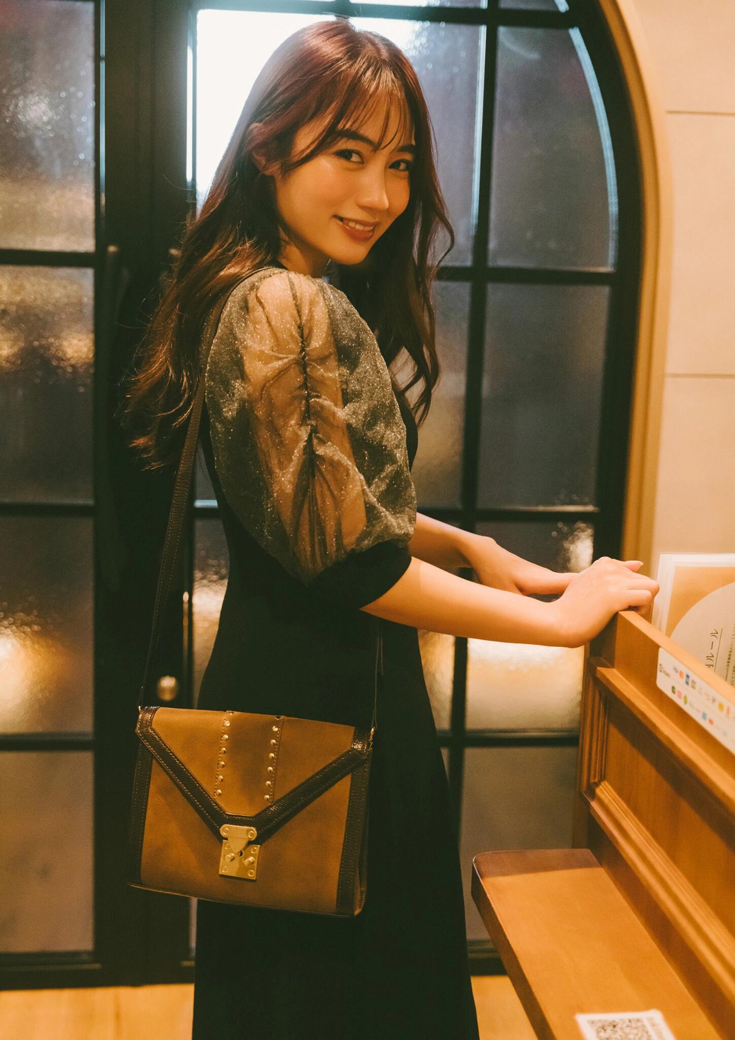 Hikari Kuroki 黒木ひかり, BRODYデジタル写真集 「Midnight romance」 Set.03(7)