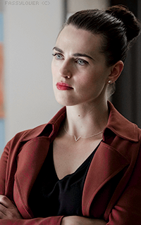 Katie McGrath P1R9GpT5_o