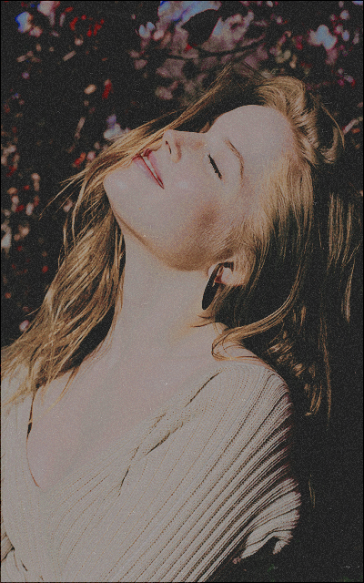 Nomi Lyons