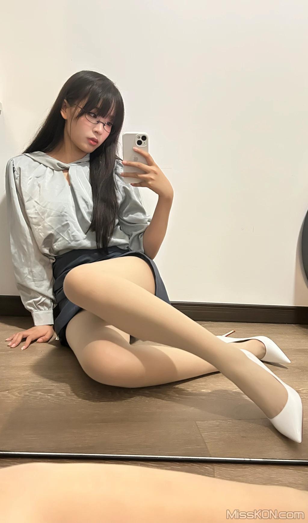 Coser@轩萧学姐: 蓝裙ol (190 photos )(173)