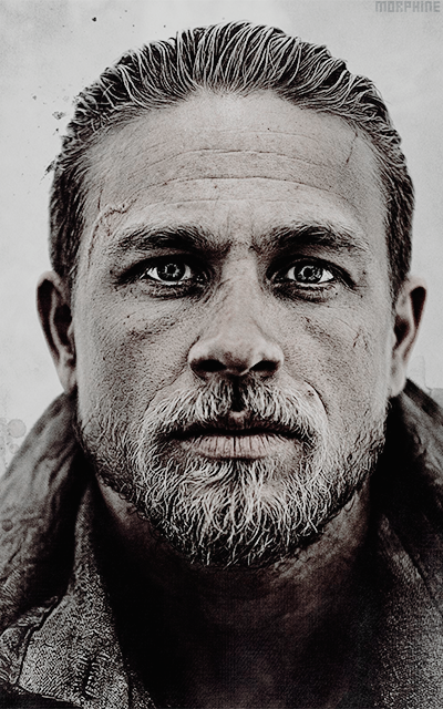 Charlie Hunnam - Page 4 5sFCqLLy_o