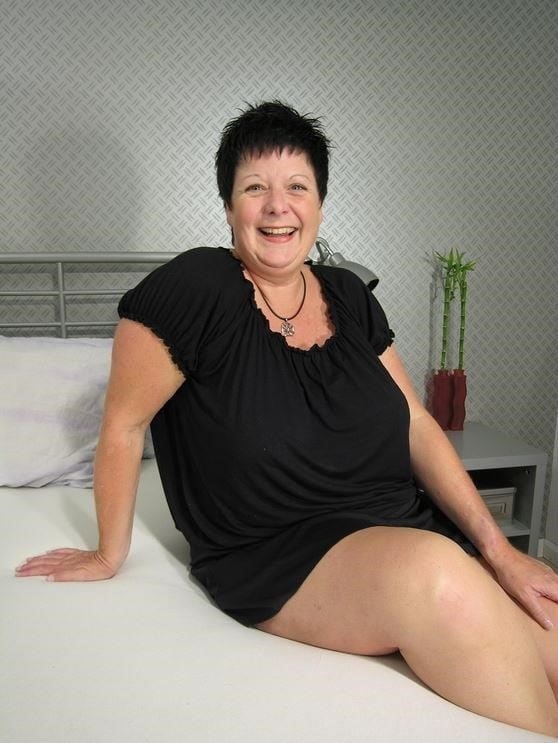Older women saggy tits-3474