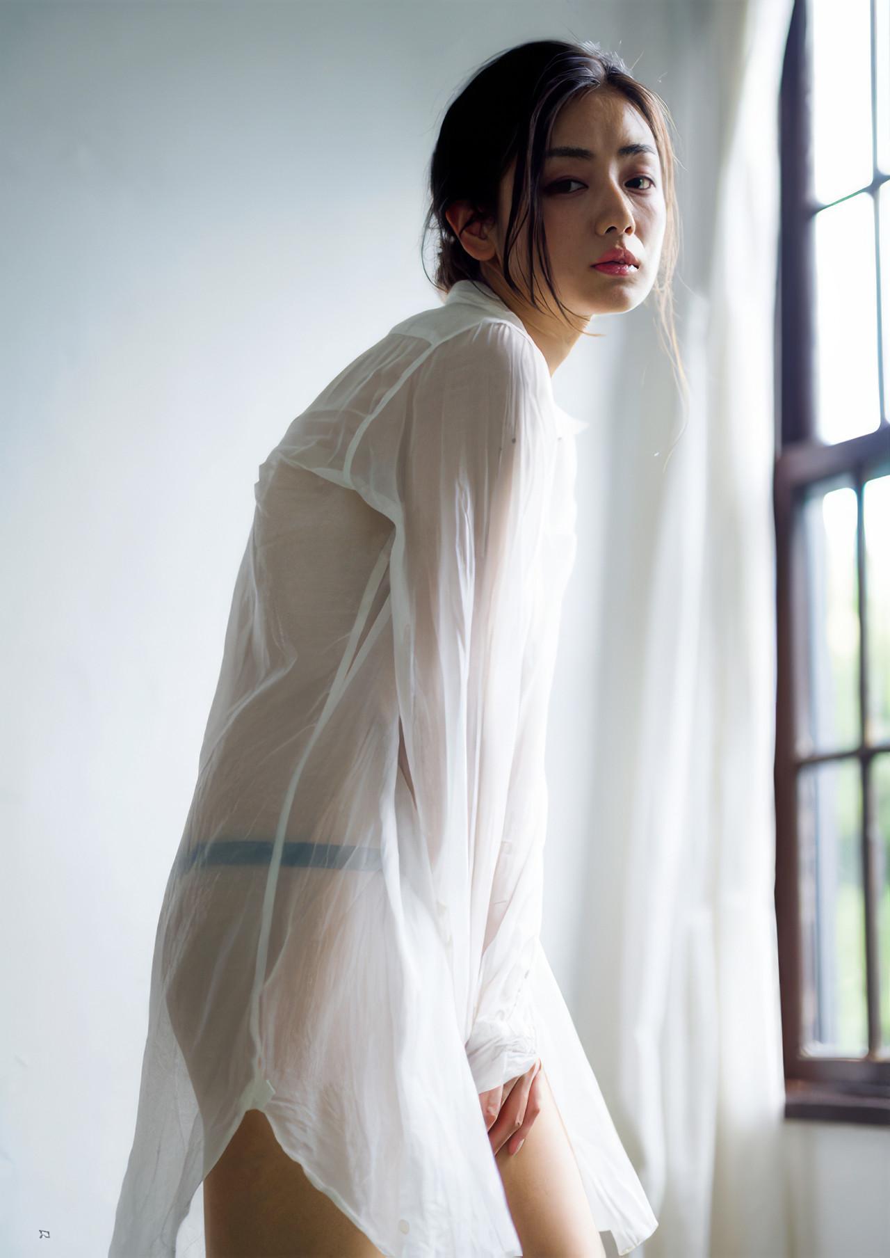 Moemi Katayama 片山萌美, デジタル原色美女図鑑 [SECRET] Set.01(35)