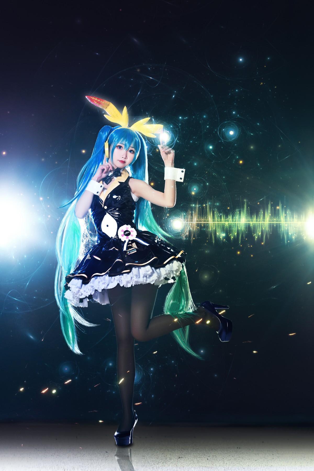 Cosplay 面饼仙儿 初音Miku(18)