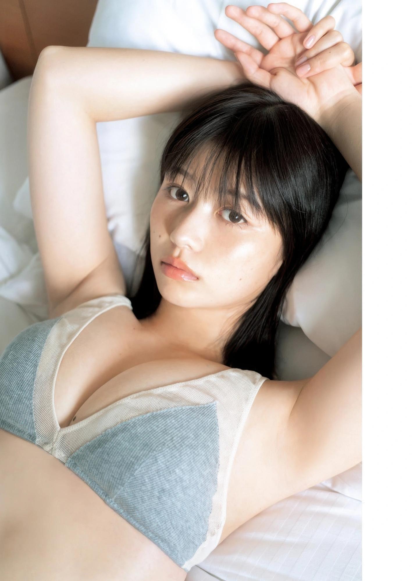 Yuzuha Saeki 冴木柚葉, Young Jump 2025 No.43 (ヤングジャンプ 2025年43号)(6)